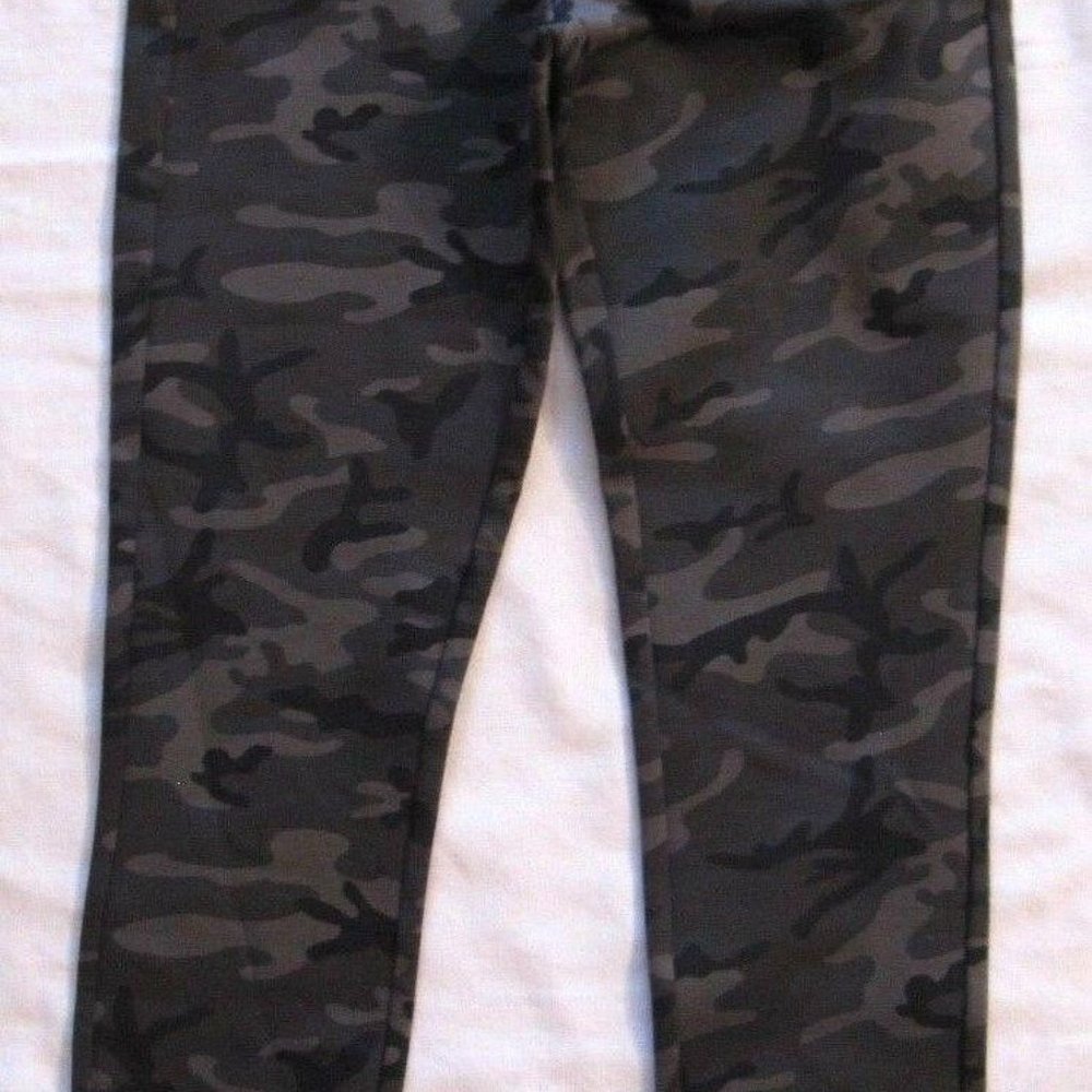 GAP Camo Black Gray Legging Ponte Pants Zipper XS